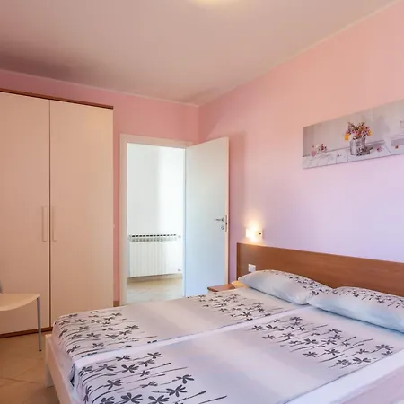 Ca' Di Nonni - Ptb154 By Interhome Pietrabruna